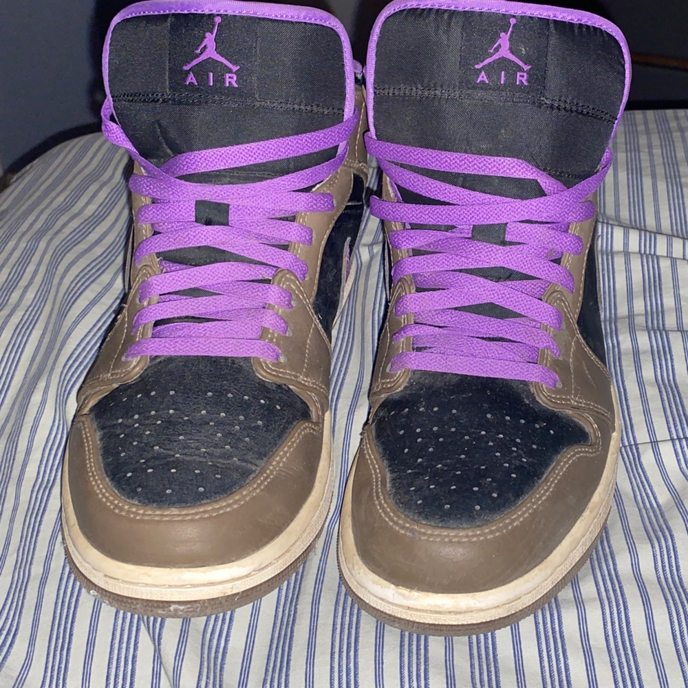 Jordan 1 Mid Purple Mocha